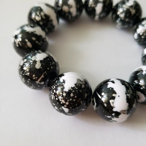 Large Splatter Paint Design Bead Bracelet - Picture 1 of 8